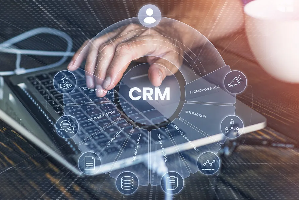 Quais habilidades exigir de um especialista em CRM?